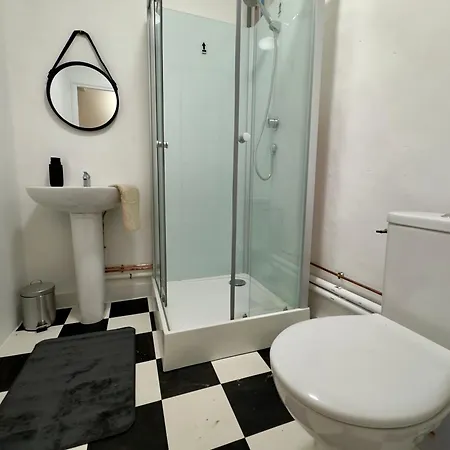 La Maison De Lyon Couette-café *