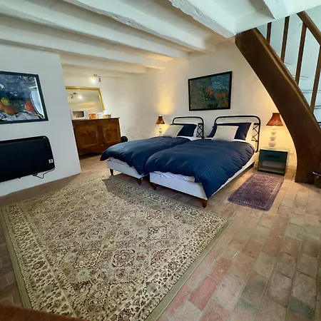 Bed and Breakfast La Maison De Lyon Saint-Laurent-de-Céris