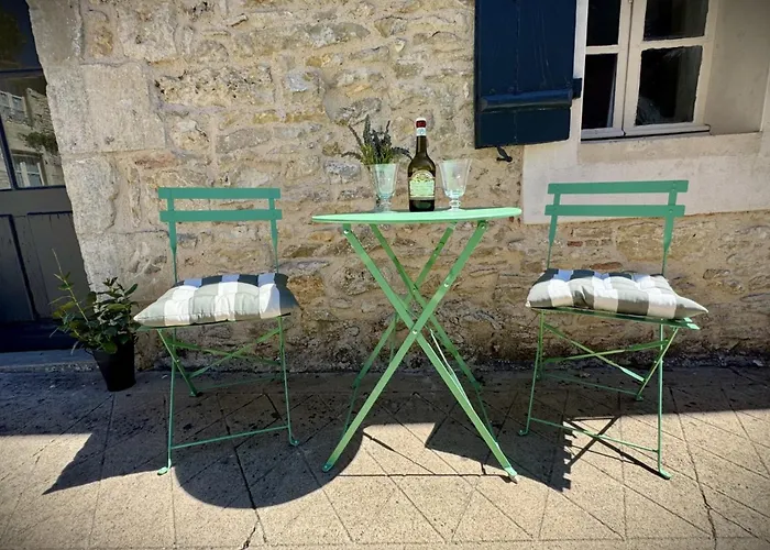 Bed and Breakfast La Maison De Lyon Saint-Laurent-de-Céris